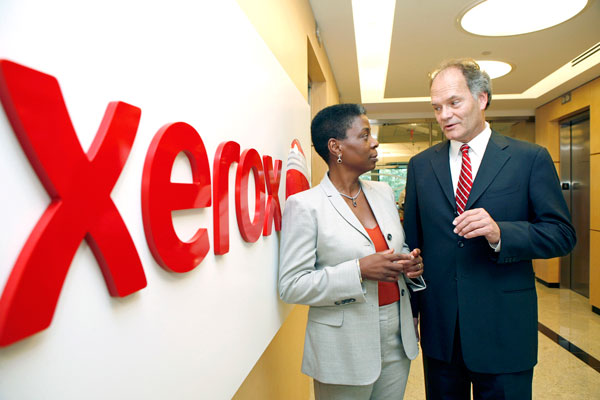 Xerox-CEO-Ursula-Burns-and-ACS-President-and-CEO-Lynn-Blodgett