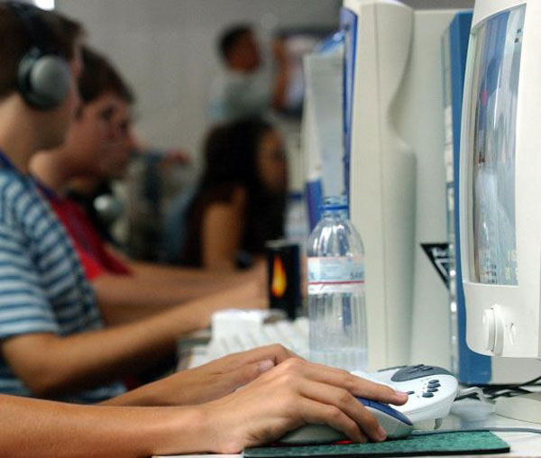 España lidera la media europea en número de internautas