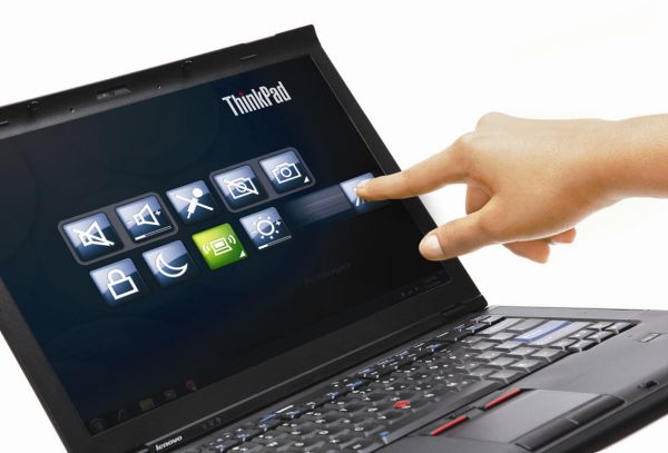 Lenovo ThinkPad T400 y X200, portátil y tablet PC con pantallas multitáctiles