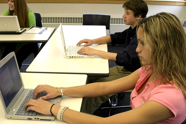 Toshiba crece un 21% en España gracias a los concursos de educación
