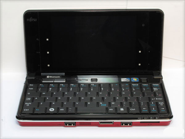 fujitsu_lifebook_uh900_live_3