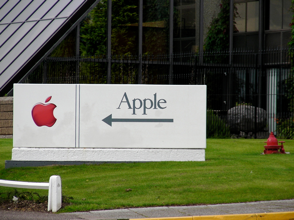 Apple prepara el asalto al campo de las comunicaciones corporativas
