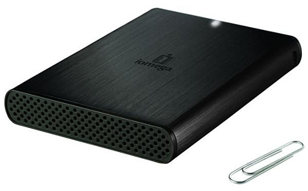 Iomega eGo Prestige Compact, un disco duro portátil con un diseño pasado de moda