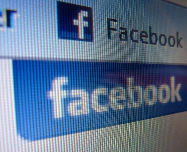 Facebook, nuevo ataque a usuarios de Facebook en forma de correo infectado