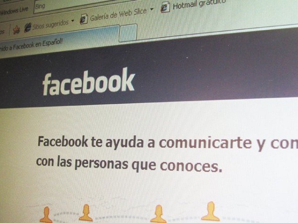 virus-facebook