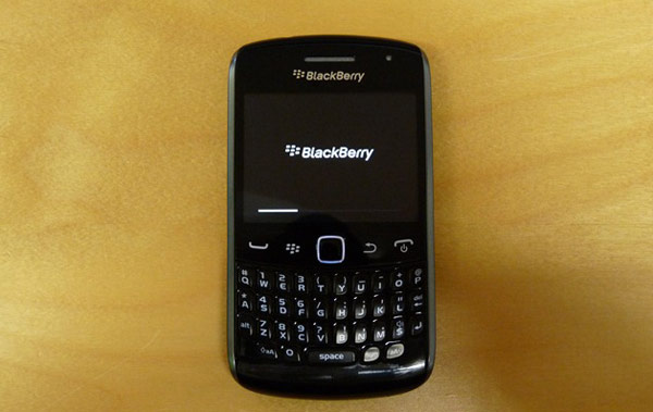 blackberry-curve-9360-01