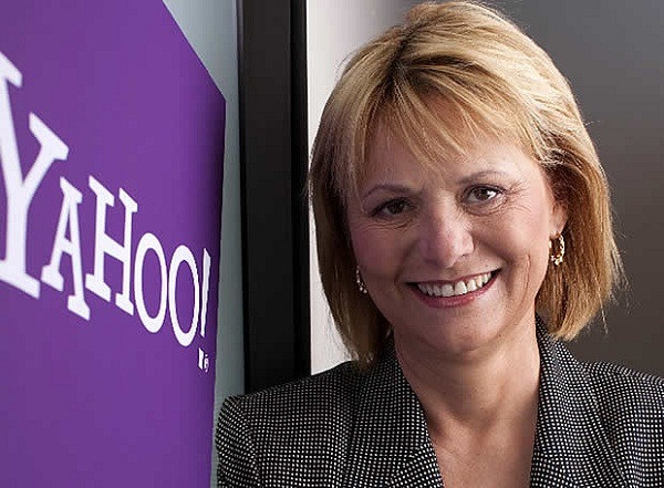 Yahoo despide a su CEO para intentar reconducir la empresa