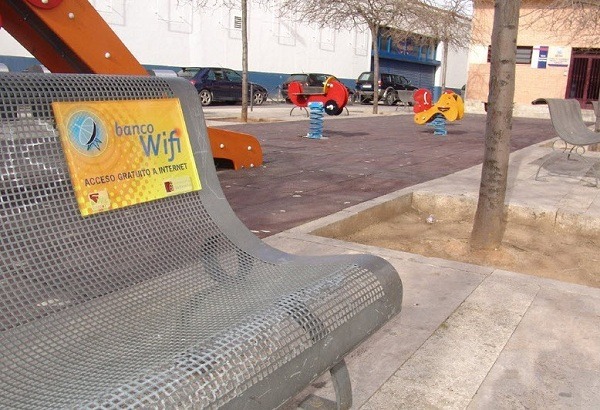 Multan con 300.000 euros a un ayuntamiento por ofrecer Wi-Fi