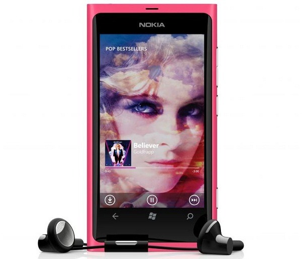 Nokia Lumia 800, primer Windows Phone de Nokia